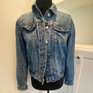 GAP!! BLUE DENIM JACKET!! SZ XS!!!